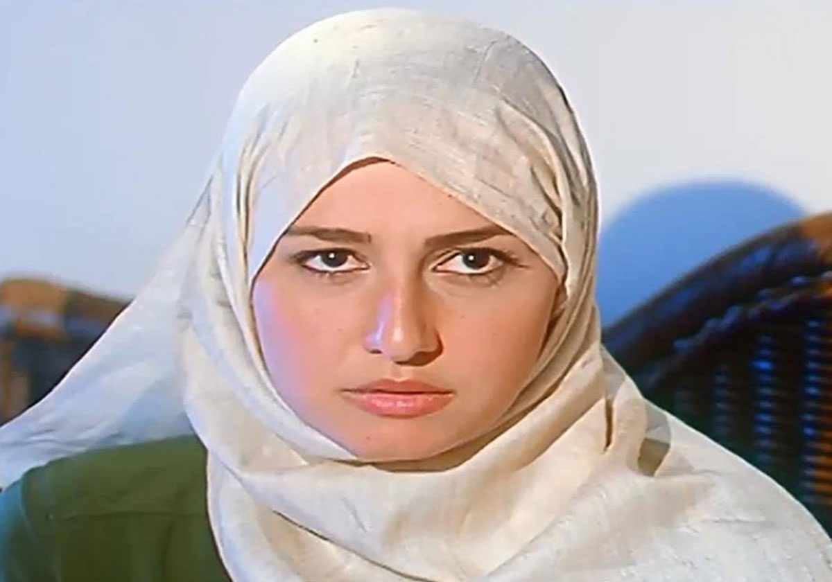 حلا شيحا تخلع الحجاب وتعود الى التمثيل بعد 12 سنة Yasmina