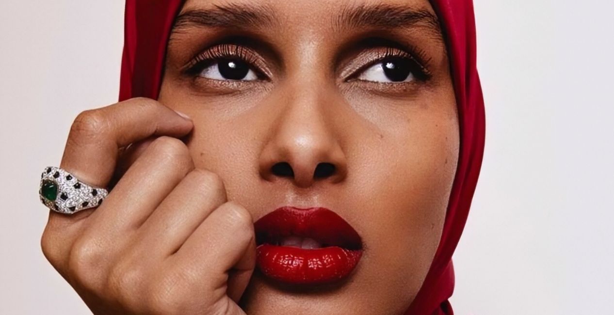 معلومات عن عارضة الأزياء الصومالية المحجبة روضة محمد