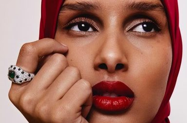 معلومات عن عارضة الأزياء الصومالية المحجبة روضة محمد