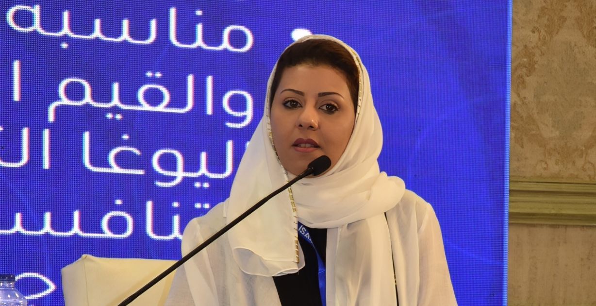 رئيسة اللجنة السعودية لليوغا نوف المروعي تًصنف ضمن أكثر 5 سيدات تأثيرًا في مجال اليوغا