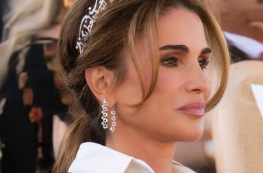 مقارنة بين فساتين زفاف أميرات العائلة المالكة الأردنية
