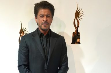 شاروخان وآيشواريا راي يتألقان في حفل IIFA ايفا 2024