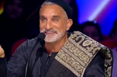 إطلالة باسم يوسف الصعيدية في Arabs Got Talent تتصدر ترند