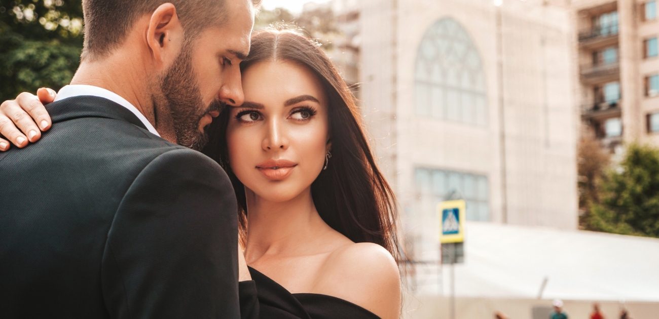 تعرفي على تأثير الحضن على الرجل​ وما أنواع الأحضان التي يفضلها الرجال؟